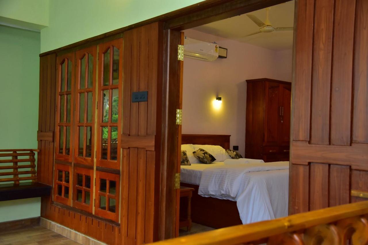 Royal Kazbay Beach Resort Varkala Bagian luar foto